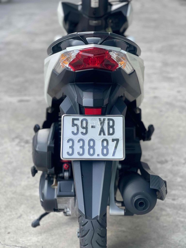 Vario 125/2017 trắng Sporty bstp 9c. Mua bán Xe máy tại Quận 6 Tp Hồ Chí Minh được đăng bởi Hoàng Thượng hình 5