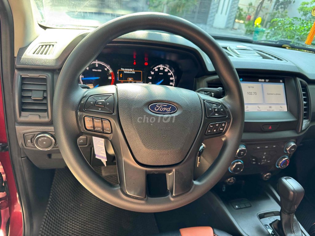 Ford Ranger XLS 2021 Автоматический бензиновый красный