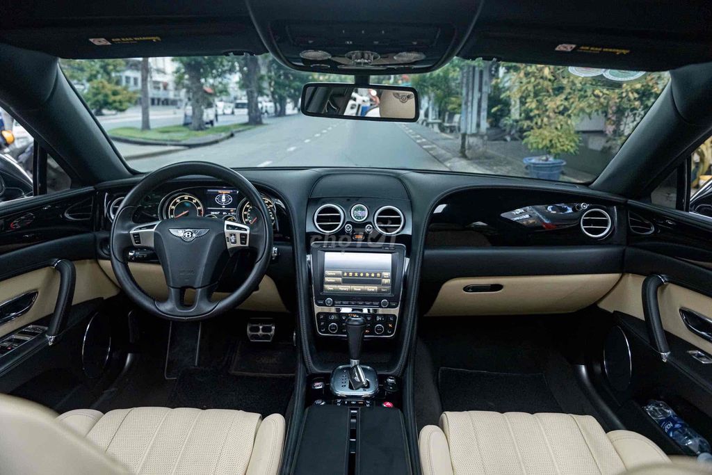 Bentley Flying Spur 2014 - 1 chủ - 45.000 km. Mua bán Ô tô tại Quận 7 Tp Hồ Chí Minh được đăng bởi Thật Nguyễn LongAnh Auto hình 8