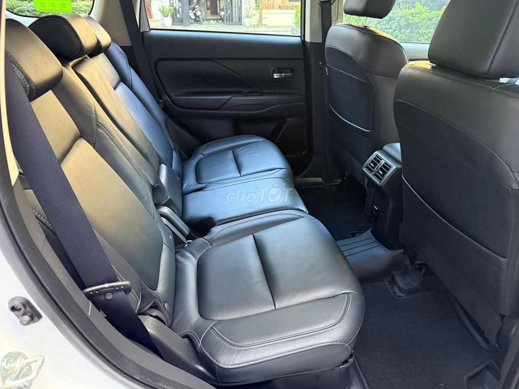 Mitsubishi Outlander Premium 2.0 CVT 2021. Mua bán Ô tô tại Quận Long Biên Hà Nội được đăng bởi PHÚC LÂM  AUTO hình 14