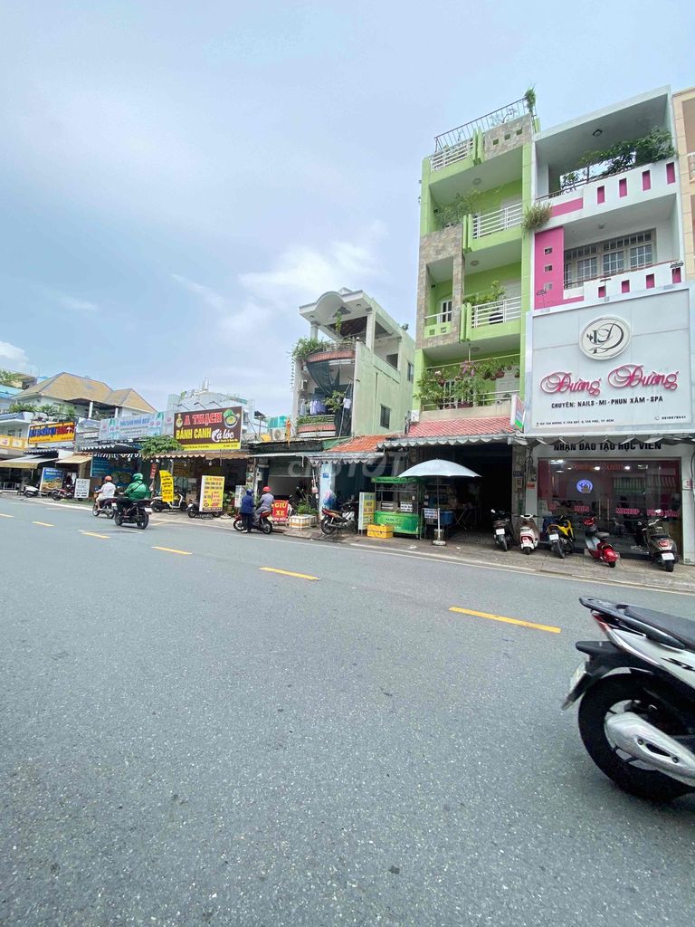 Cho thuê nhà 4 tầng MT KD Tân Hương Tân Phú 78m2 ngang 4m 6 phòng 24tr