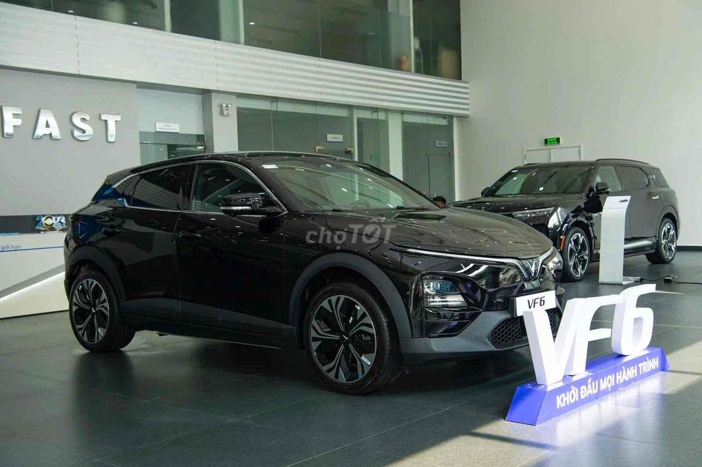 VinFast VF6 2025 Plus. Mua bán Ô tô tại Quận Sơn Trà Đà Nẵng được đăng bởi Chí Thành Vinfast Đà Nẵng hình 5