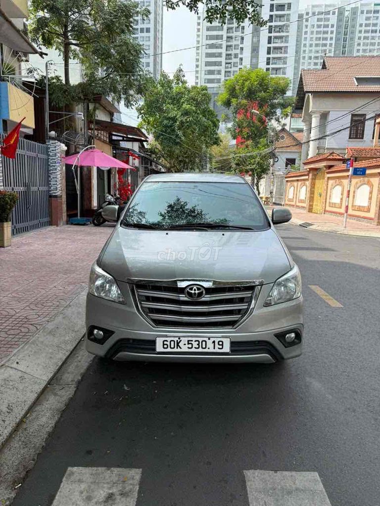 Toyota Innova 2.0 G số tự động đời cuối 2015