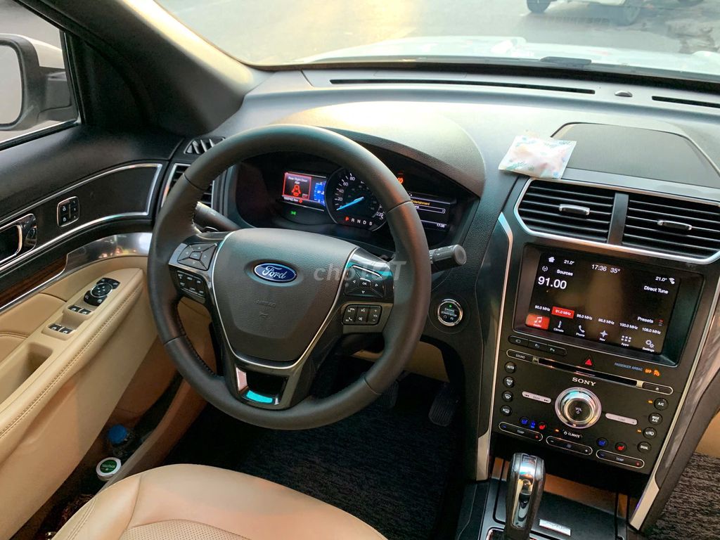 Ford Explorer Limited 2.3L EcoBoost 2017 đk 2018. Mua bán Ô tô tại Quận Long Biên Hà Nội được đăng bởi AUTO TÂN HƯNG THỊNH hình 14