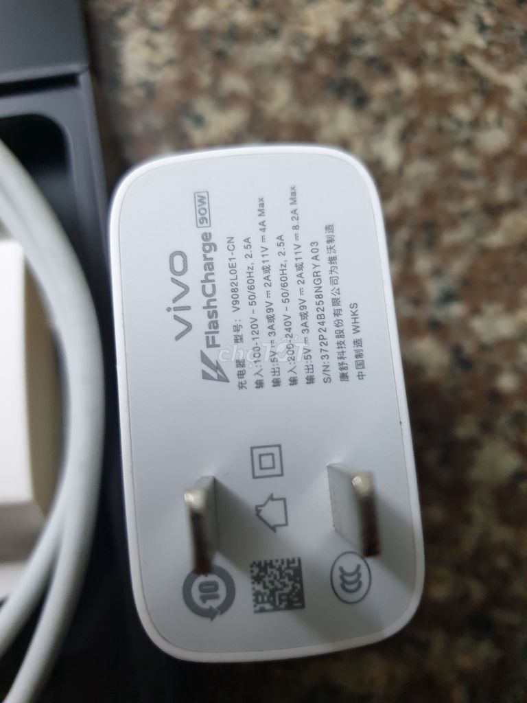 Thanh lý sạc + ốp x200 pro . Ốp + kính cl Pixel 8
