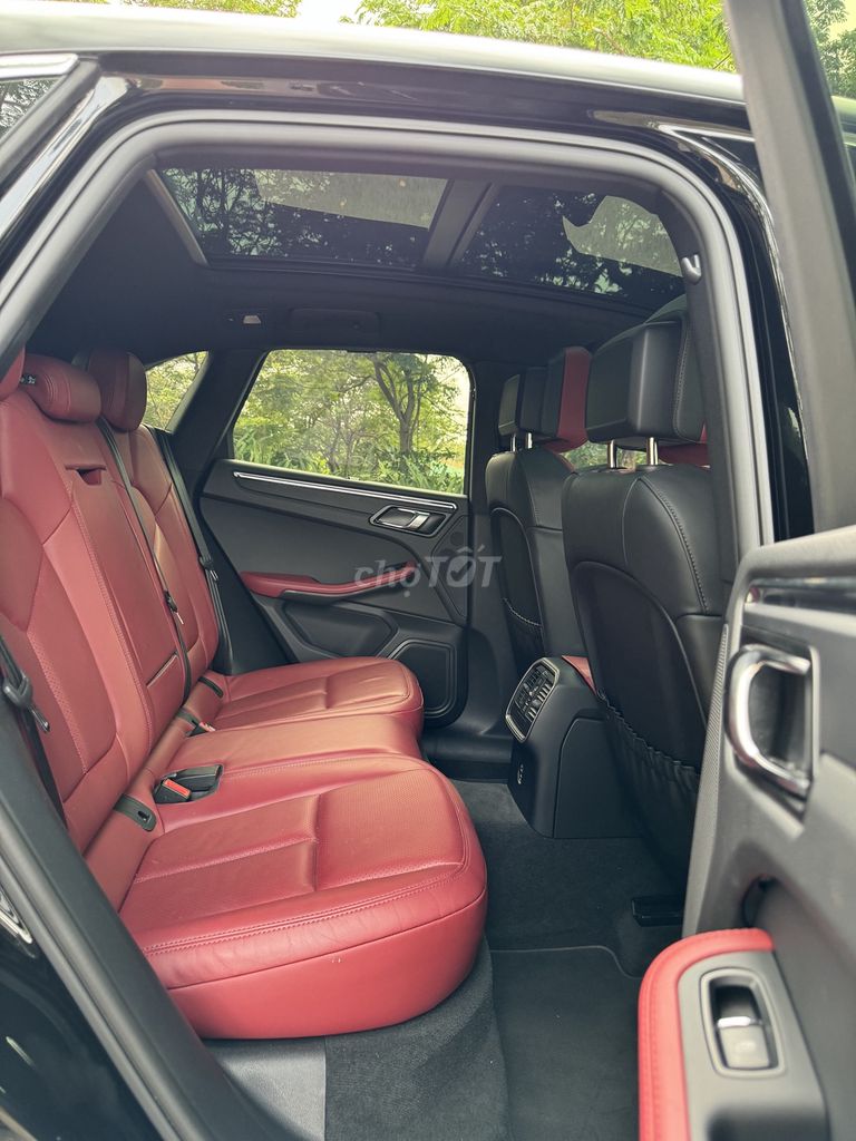 Porsche Macan 2023  - 27500 km. Mua bán Ô tô tại Quận 7 Tp Hồ Chí Minh được đăng bởi Nguyen Huynh hình 4