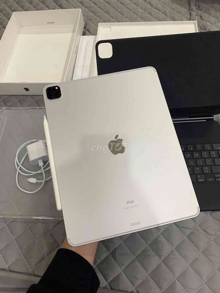 Apple iPad Pro M1 12.9 inch 256GB + Pencil 2. Mua bán Máy tính bảng tại Quận Thanh Khê Đà Nẵng được đăng bởi Anh Thư hình 1