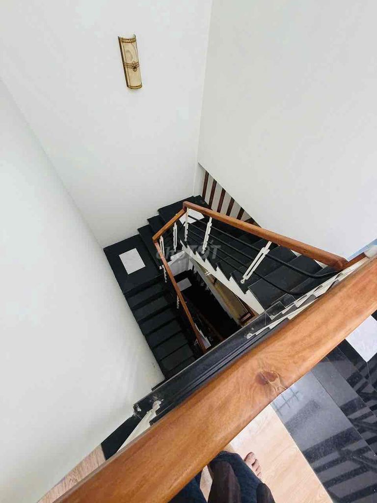 Furnished 3-storey family house on Trần Cừ street — photo 8
