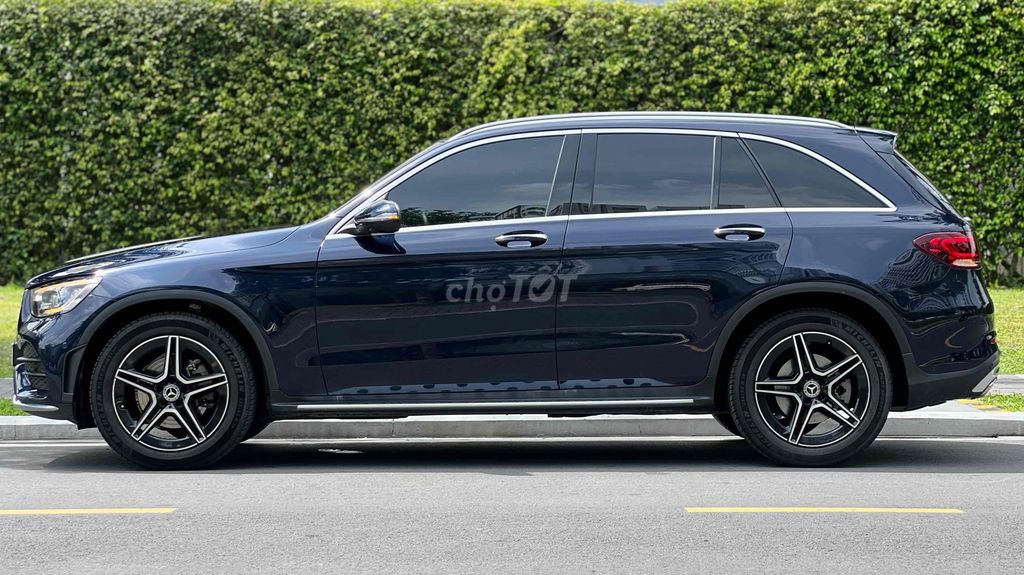 Mercedes GLC300 4Matic 2021 Siu Lướt 33000 km. Mua bán Ô tô tại Quận Bình Tân Tp Hồ Chí Minh được đăng bởi Hoàng Thọ hình 8