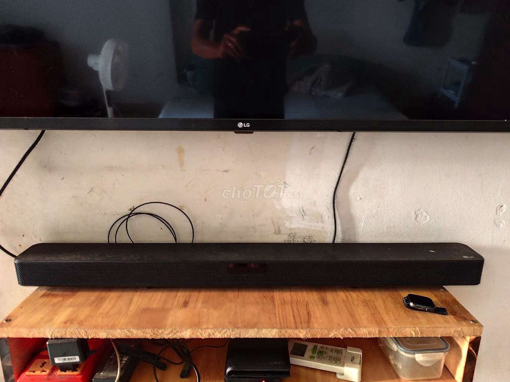 Soundbar LG SL4 Đen 2 in 1 (98%). Mua bán Tivi, Âm thanh tại Quận Phú Nhuận Tp Hồ Chí Minh được đăng bởi Huan Vuong hình 1