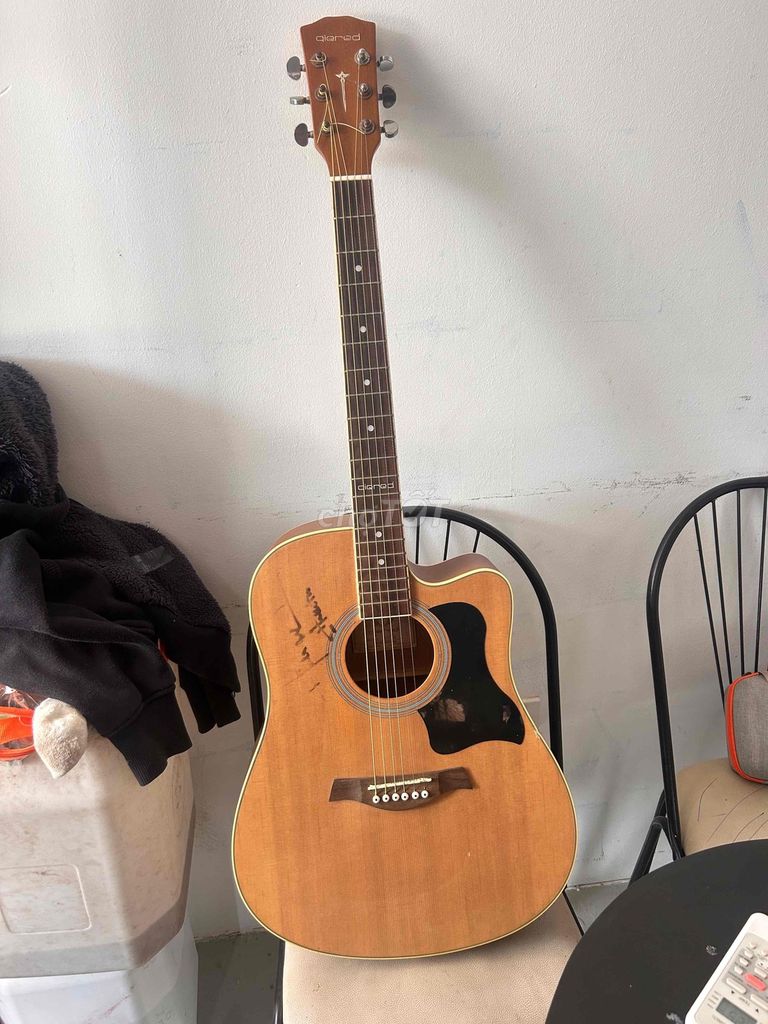 Đàn guitar acoustic Qiered gỗ thông. Mua bán Nhạc cụ tại Huyện Hoài Đức Hà Nội được đăng bởi Kien hình 1