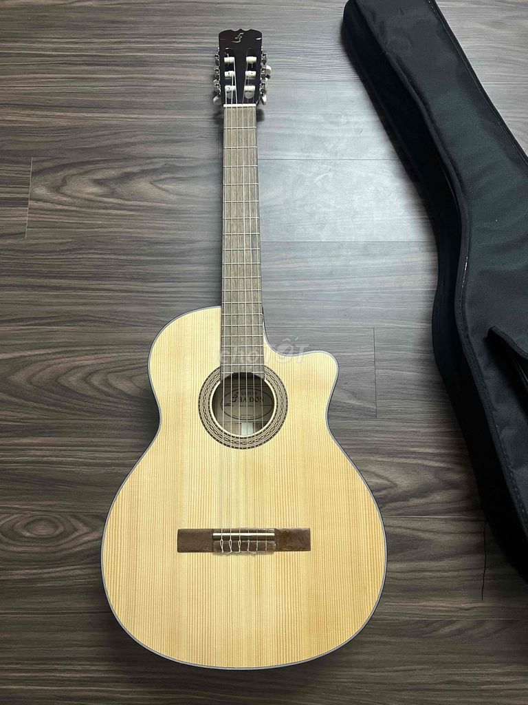 Cần Pass Guitar Ba đờn C100J