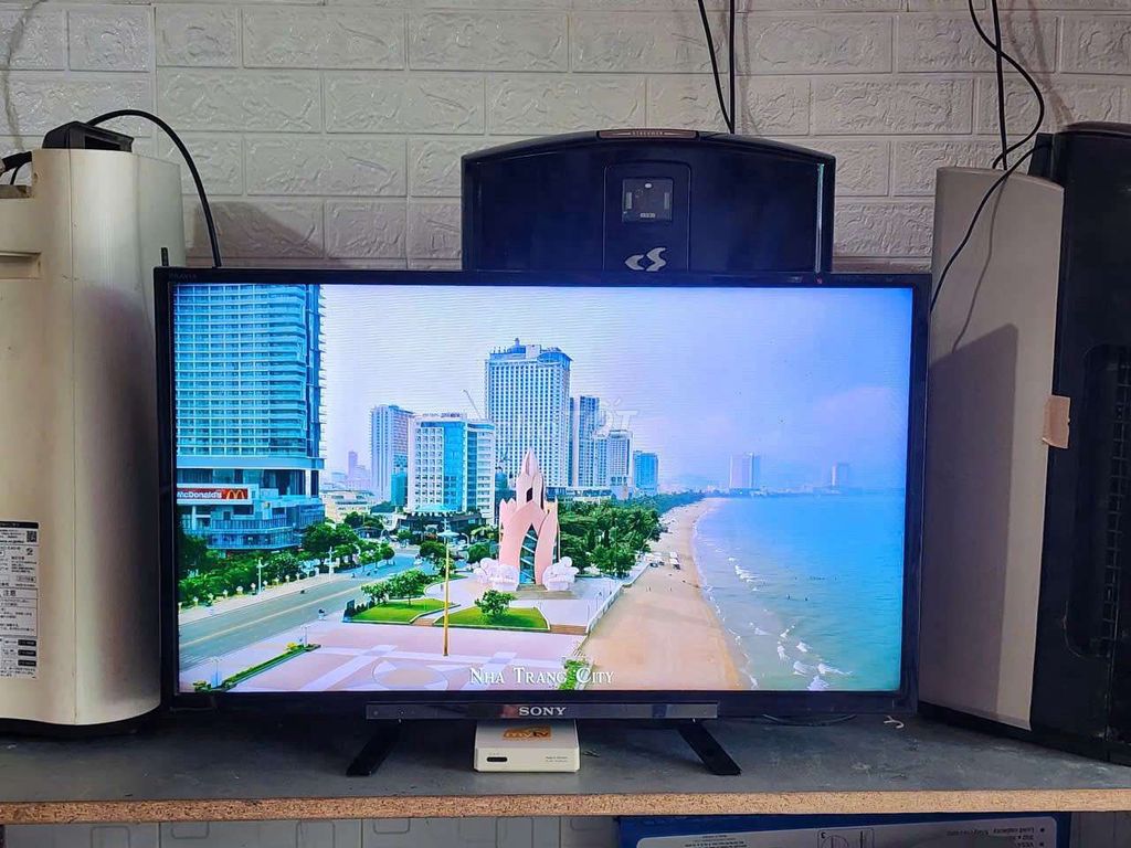 Tivi Sony 32 inch Smart TV Đen. Mua bán Tivi, Âm thanh tại Thành phố Cà Mau Cà Mau được đăng bởi Duy Nguyễn hình 1