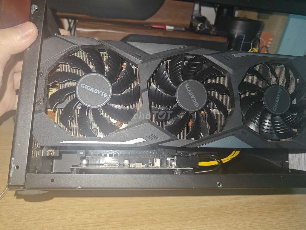 Gigabyte 2070s Gaming OC 8gb. Mua bán Linh kiện (RAM, Card...) tại Quận Sơn Trà Đà Nẵng được đăng bởi Trần Tuấn Đăng Khoa hình 1