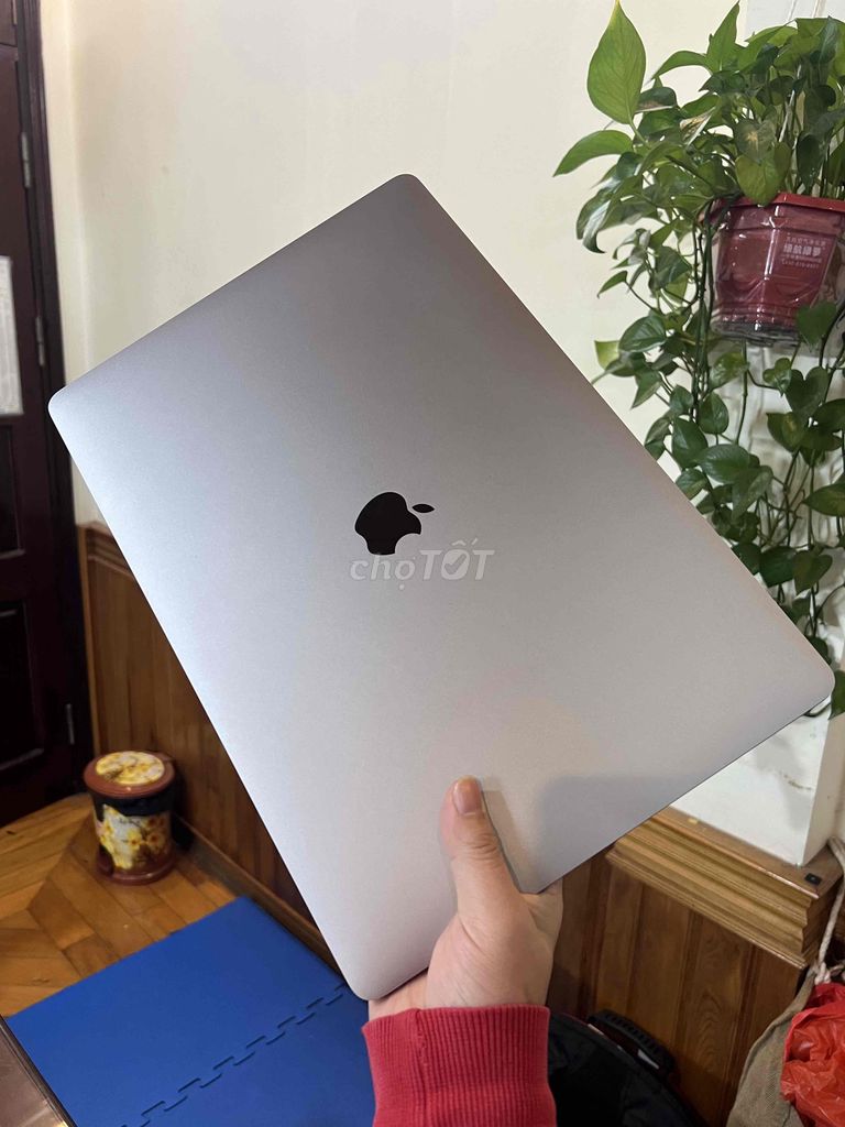 Macbook Pro 2019 16” 16GB RAM 512GB SSD đẹp