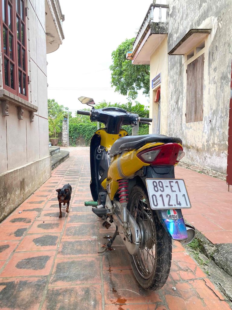 Cần bán wave a 2011 máy zin phù hợp sv chở hàng. Mua bán Xe máy tại Huyện Khoái Châu Hưng Yên được đăng bởi Đạt Lê hình 4