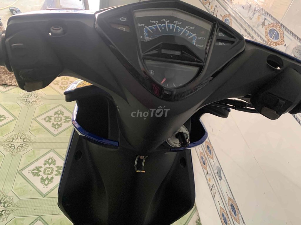 Thanh lý Luvias Fi 2015 b61  CMC. Mua bán Xe máy tại Thành phố Dĩ An Bình Dương được đăng bởi Mr Luân  hình 6