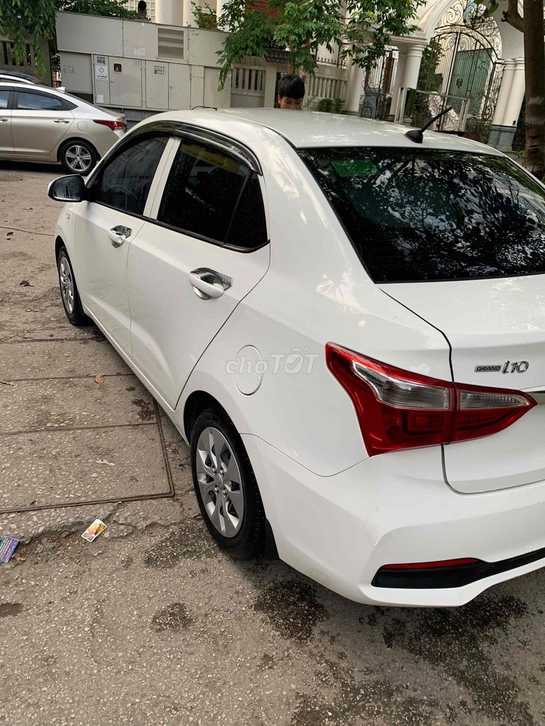 Hyundai Grand i10 2021 Sedan 1.2 MT - 153000 km. Mua bán Ô tô tại Thành phố Vinh Nghệ An được đăng bởi Nguyên Soái hình 1