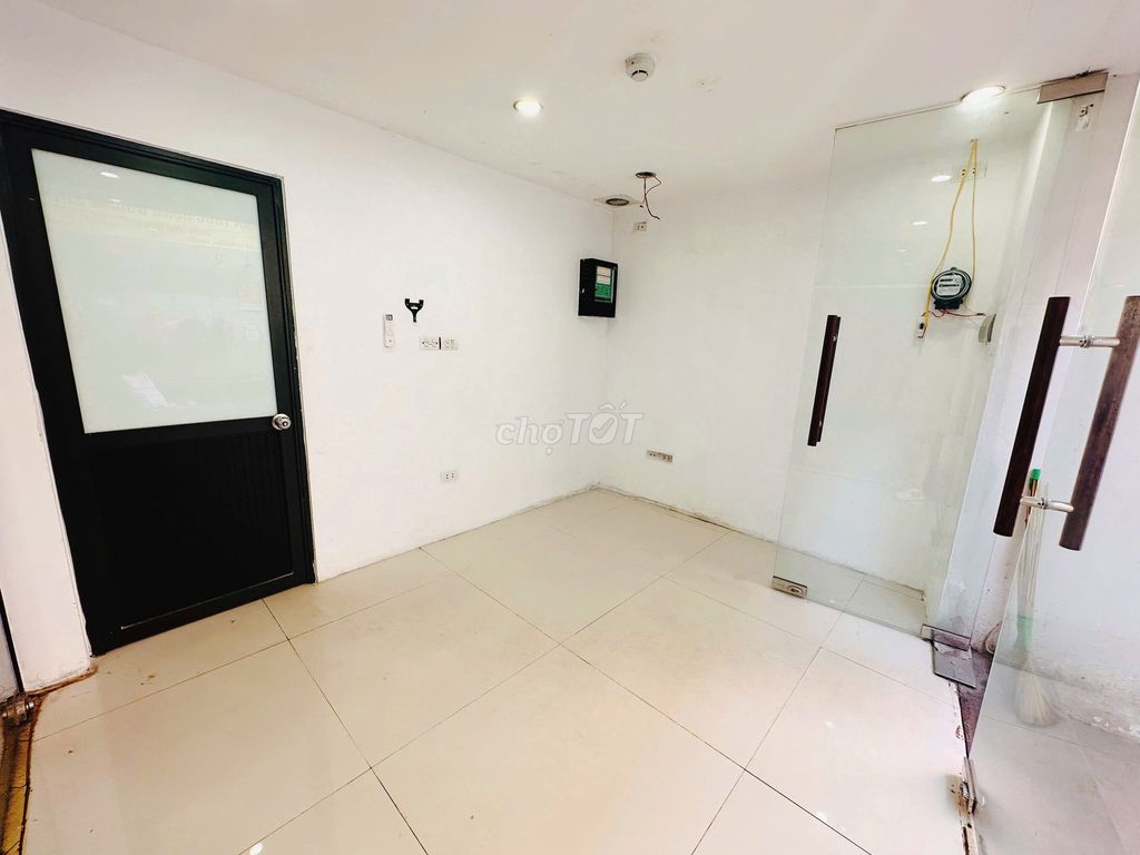 Mặt bằng cho thuê tại phố Quan Hoa - Cầu Giấy. Cho thuê văn phòng, mặt bằng kinh doanh tại Quận Cầu Giấy Hà Nội được đăng bởi đào tùng hình 2