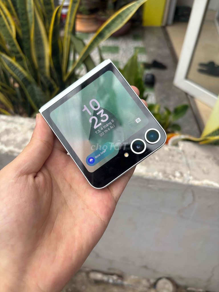 Samsung Galaxy Z Flip 6 512GB Xanh bạc hà. Mua bán Điện thoại tại Quận Thanh Khê Đà Nẵng được đăng bởi Trần Thanh Phúc hình 1