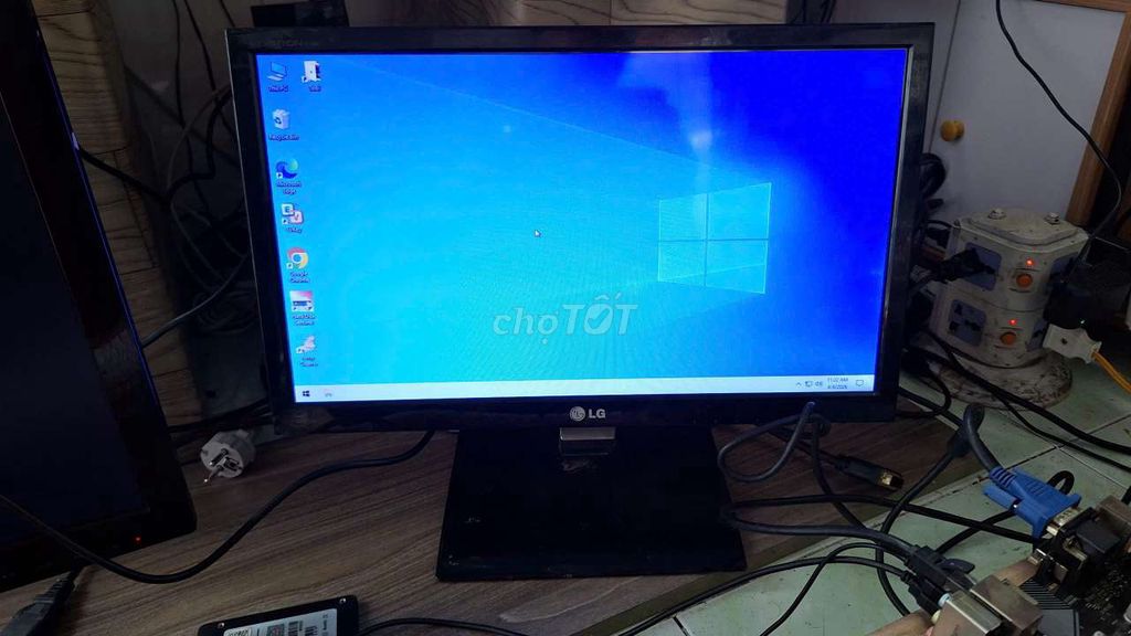 Màn hình LG E1960 19 inch sáng đẹp ok, cổng Dsub. Mua bán Phụ kiện (Màn hình, Chuột...) tại Quận Tân Phú Tp Hồ Chí Minh được đăng bởi Nguyen Loc hình 1