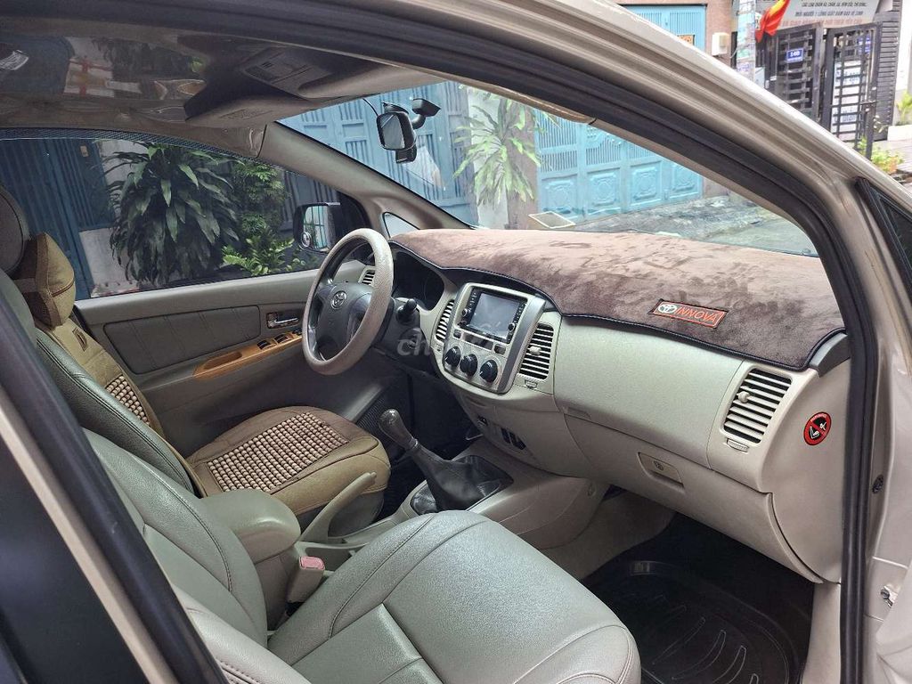 2015 2.0E - 180000 km Xe gia đình chạy. Mua bán Ô tô tại Quận Tân Phú Tp Hồ Chí Minh được đăng bởi võ ngọc quyền hình 4