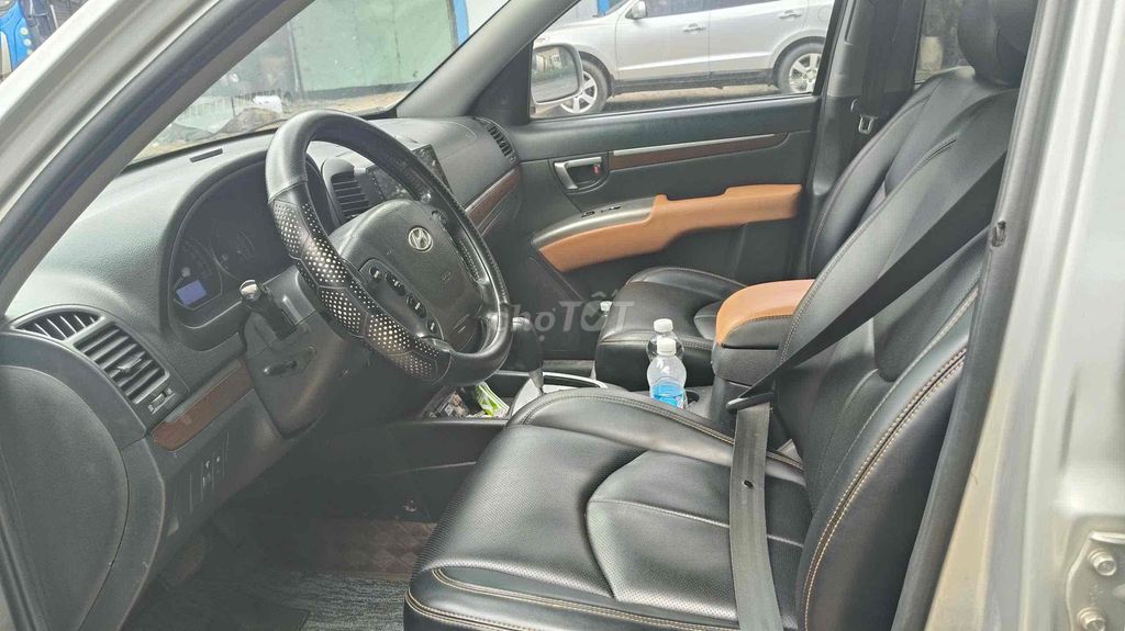 Hyundai Santafe 5-местный серебристый