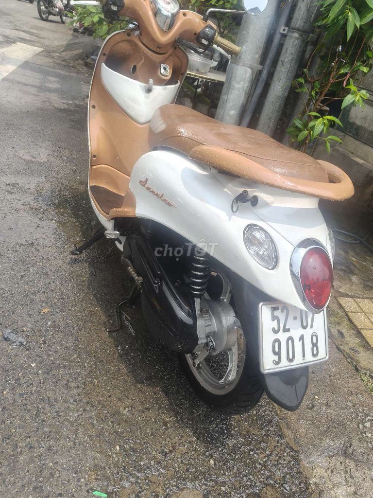Yamaha Mio Classico белый, коричневый