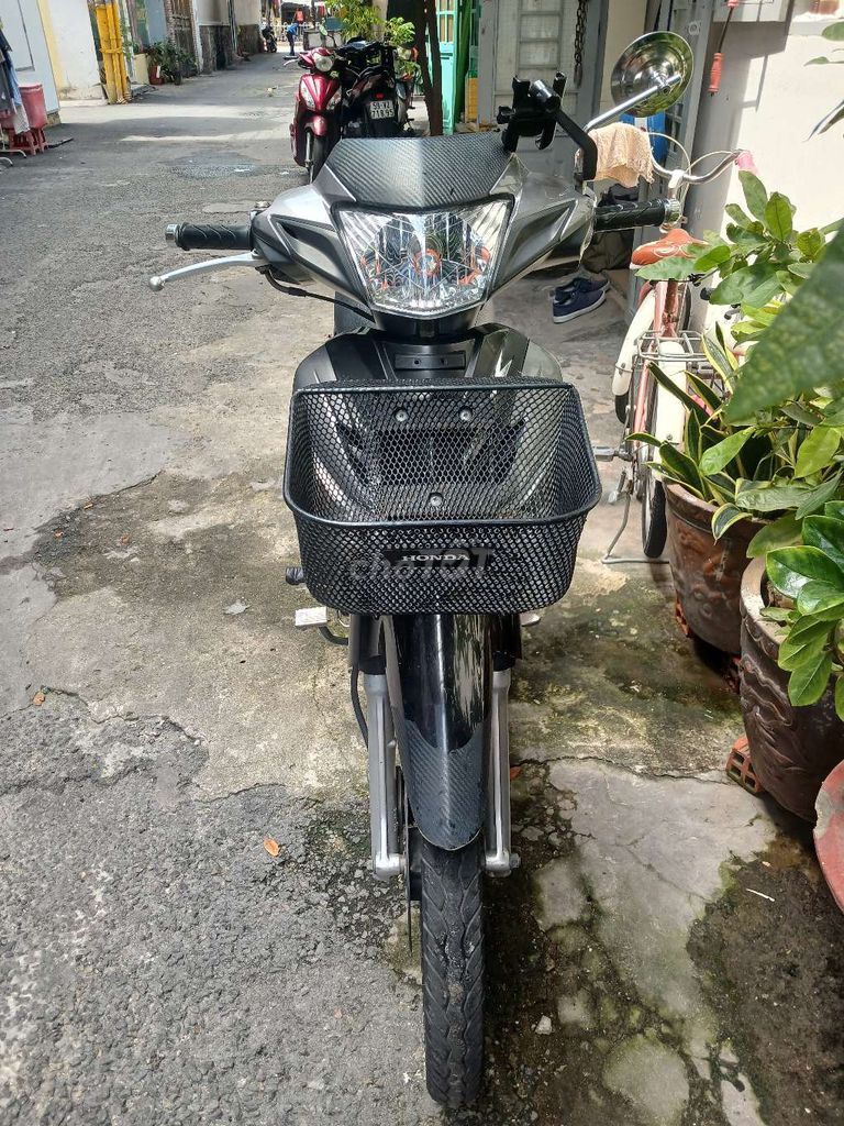 Honda Future черный и серебристый
