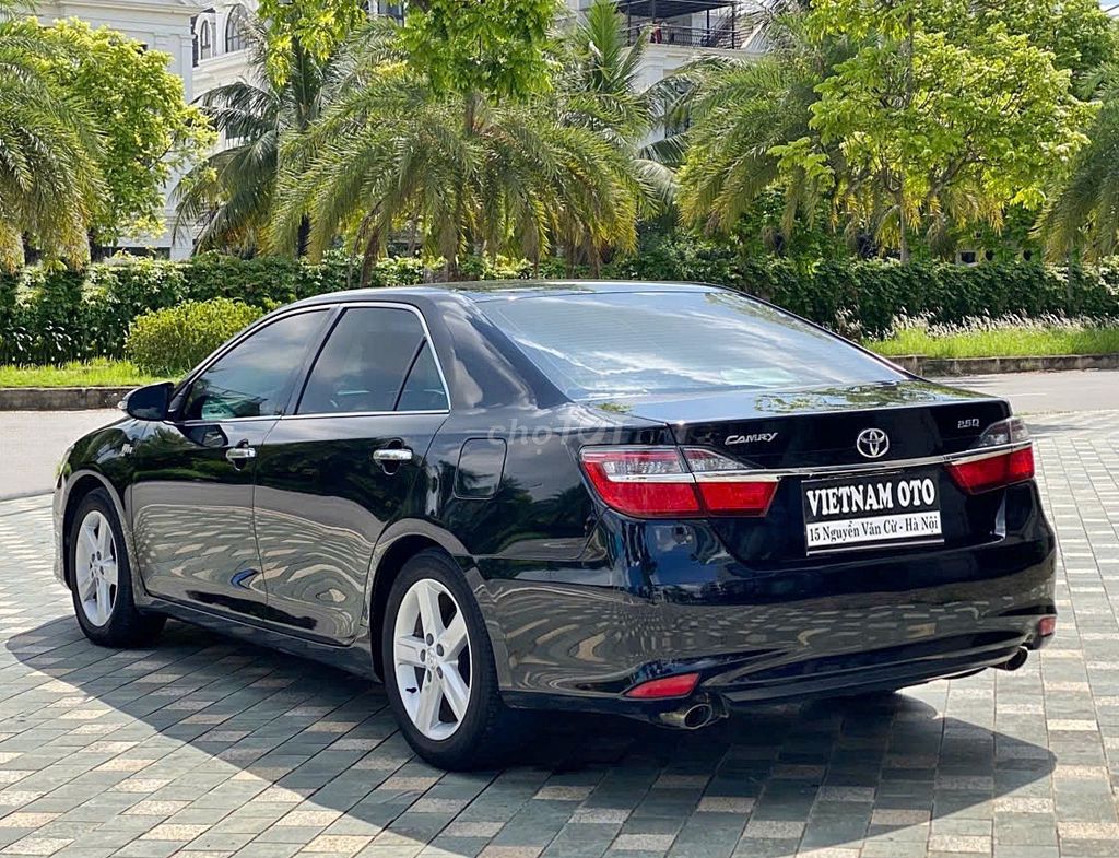 CAMRY 2.5Q cao cấp SX 2017 Mới 80%. Mua bán Ô tô tại Quận Long Biên Hà Nội được đăng bởi VIETNAM OTO hình 4