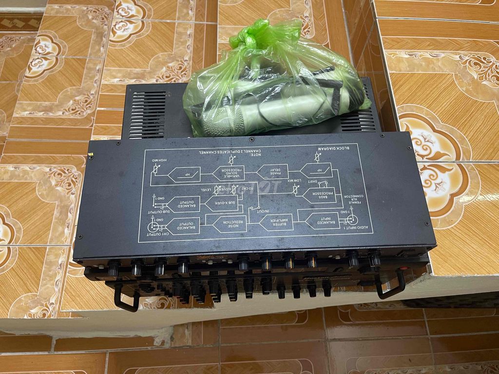 Bộ khuếch đại âm thanh Boston Audio PA-999 Đen. Mua bán Tivi, Âm thanh tại Quận Lê Chân Hải Phòng được đăng bởi BOO hình 1