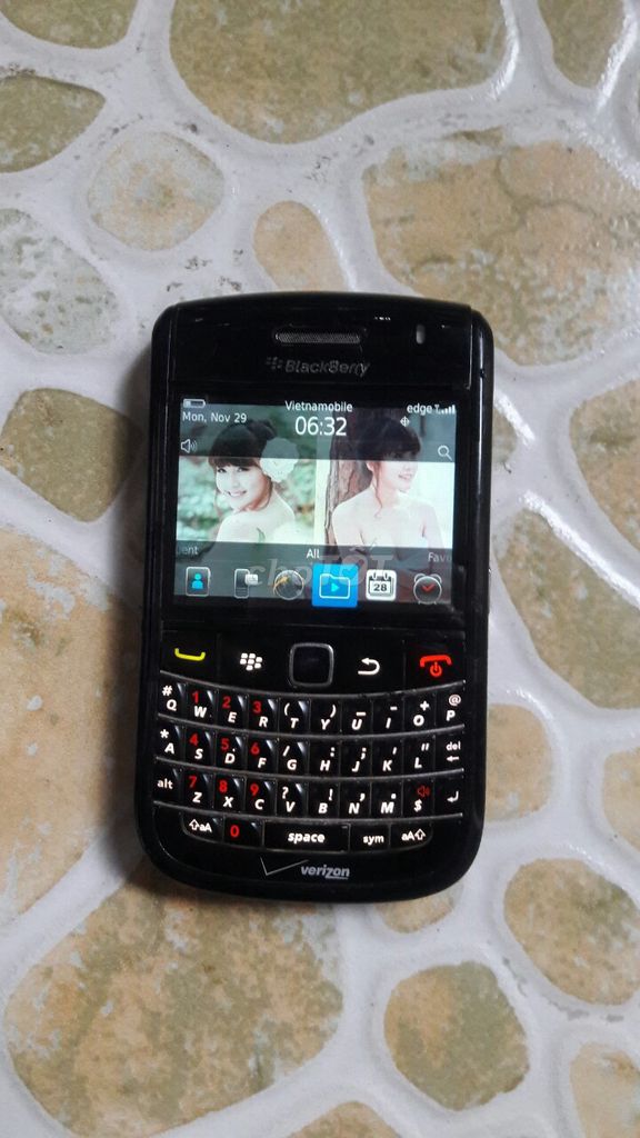 Bộ Vỏ & Phụ kiện Blackberry 9650 Nguyên Zin