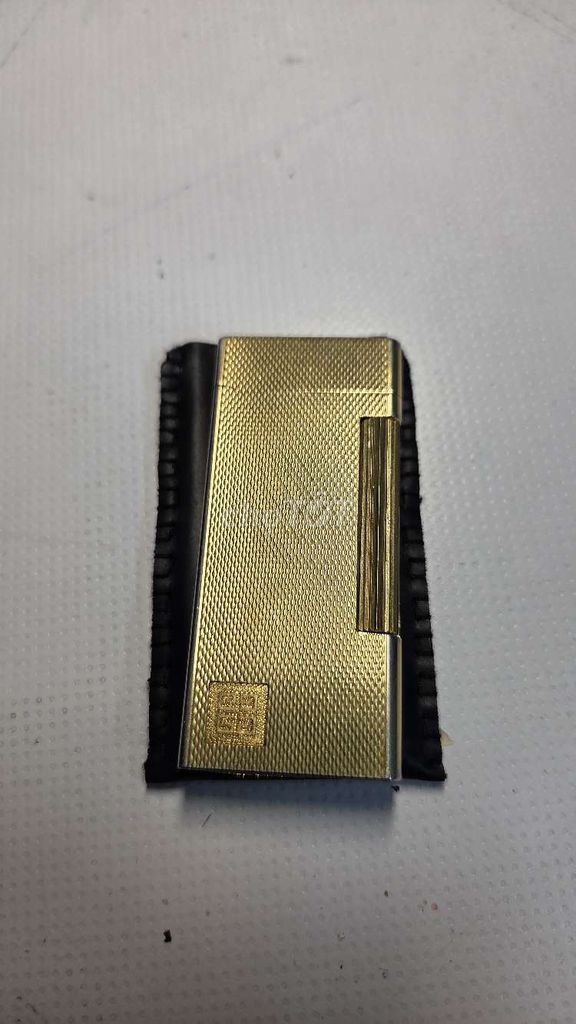 Bật lửa Givenchy mạ vàng 2000. Mua bán Đồ sưu tầm, đồ cổ tại Thành phố Nam Định Nam Định được đăng bởi Thanh Dzuy hình 1