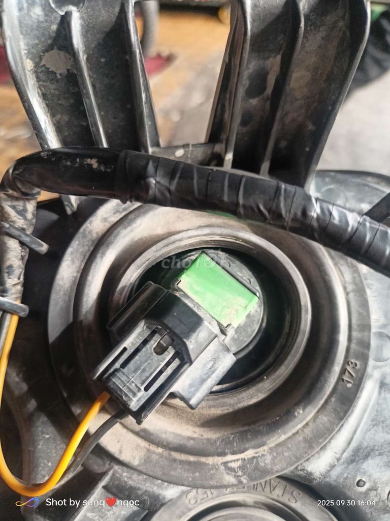 Đèn pha Nouvo 5. Mua bán Phụ tùng xe tại Huyện Tam Bình Vĩnh Long được đăng bởi Tèo  hình 6