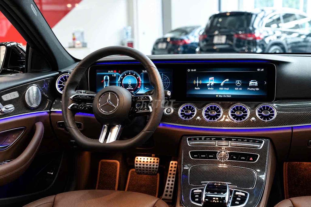 Mercedes-Benz E200 Exclusive E63AMG 2020 Белый