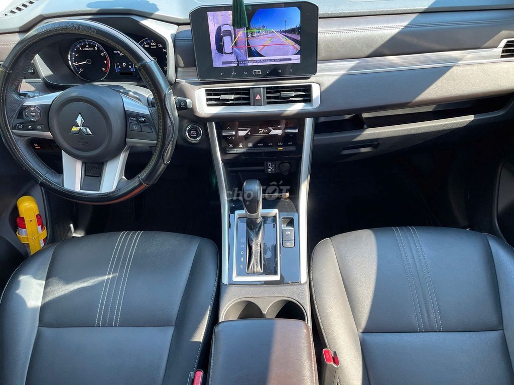 Mitsubishi Xpander 2025 Premium màu trắng. Mua bán Ô tô tại Quận Gò Vấp Tp Hồ Chí Minh được đăng bởi Xuân Trường hình 9