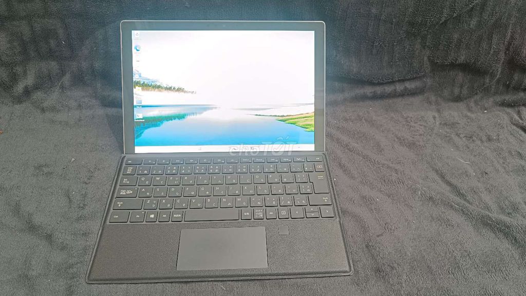 Microsoft Surface Pro 6 i5-8350U 8GB/256GB. Mua bán Laptop tại Quận Đống Đa Hà Nội được đăng bởi Đinh Văn Thọ hình 1