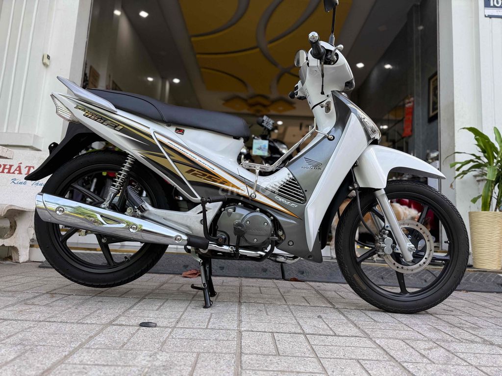 Honda Future Neo 2007 Trắng. Mua bán Xe máy tại Thành phố Sóc Trăng Sóc Trăng được đăng bởi Mạnh Huỳnh hình 5