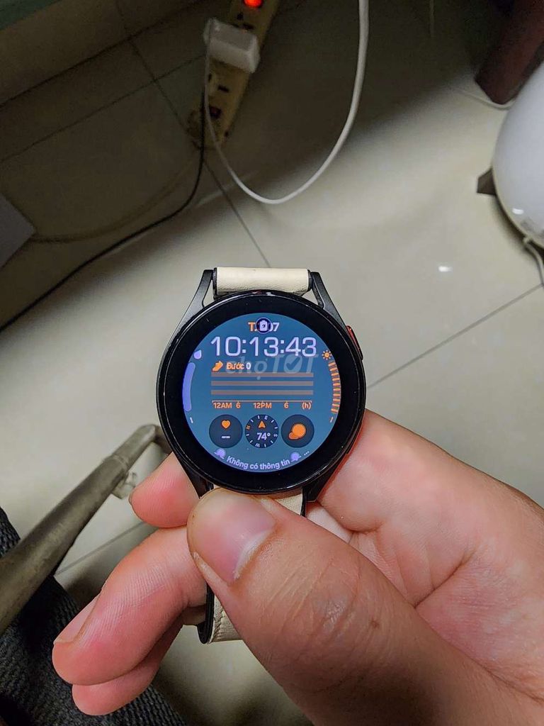 Samsung Watch FE Đen, Kem Cả nam và nữ. Mua bán Thiết bị đeo thông minh tại Huyện Tiên Du Bắc Ninh được đăng bởi Linh hình 1