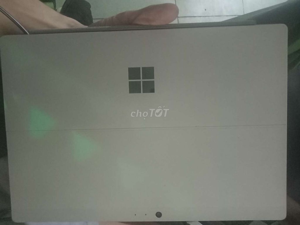Microsoft Surface Pro 5 i5 8GB/256GB. Mua bán Laptop tại Quận 4 Tp Hồ Chí Minh được đăng bởi Đức Anh hình 1