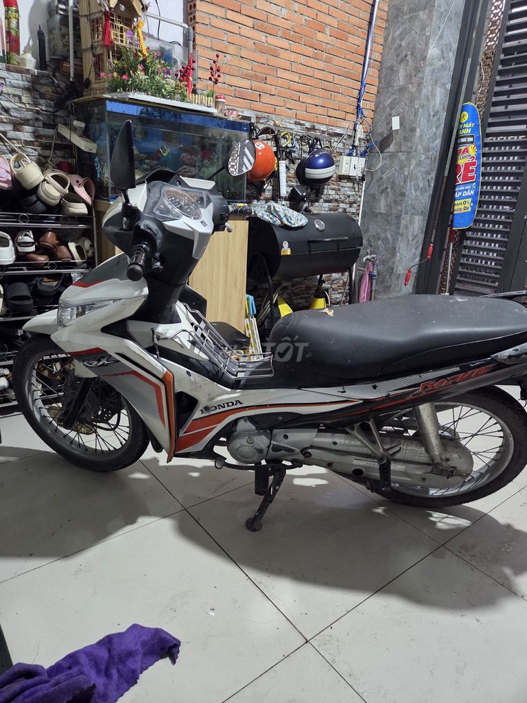 Honda Wave RSX Fi 2013 Белый с номерами Хошимина