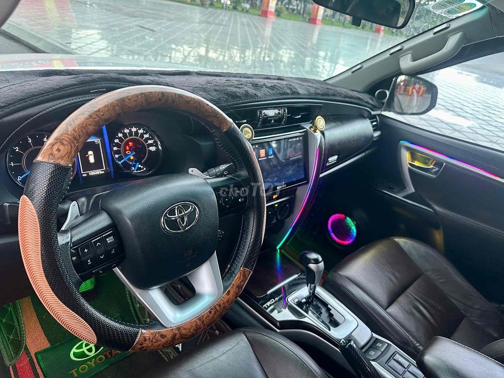 Toyota Fortuner 2019 2.4G 4x2 AT - 81234 km. Mua bán Ô tô tại Quận Hải Châu Đà Nẵng được đăng bởi Xuân Vũ TAMKYCAR hình 20