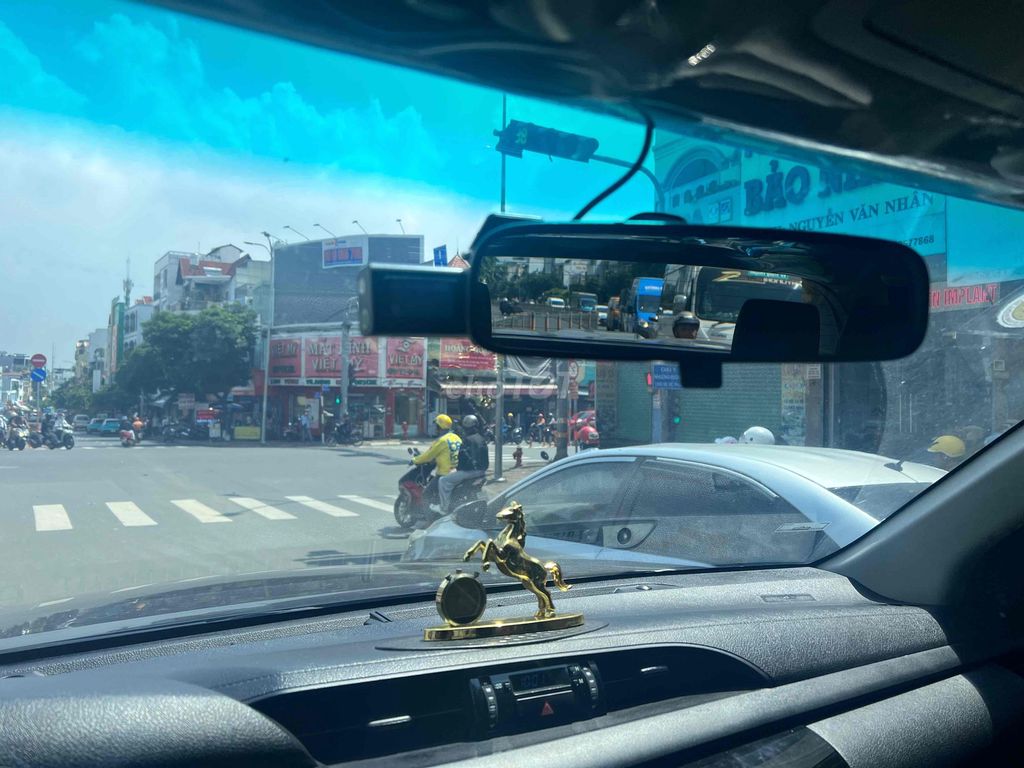 Toyota Hilux 2018 2.4E 4x2 AT - 110000 km ngay chu. Mua bán Ô tô tại Quận Gò Vấp Tp Hồ Chí Minh được đăng bởi huỳnh long hồ hình 5