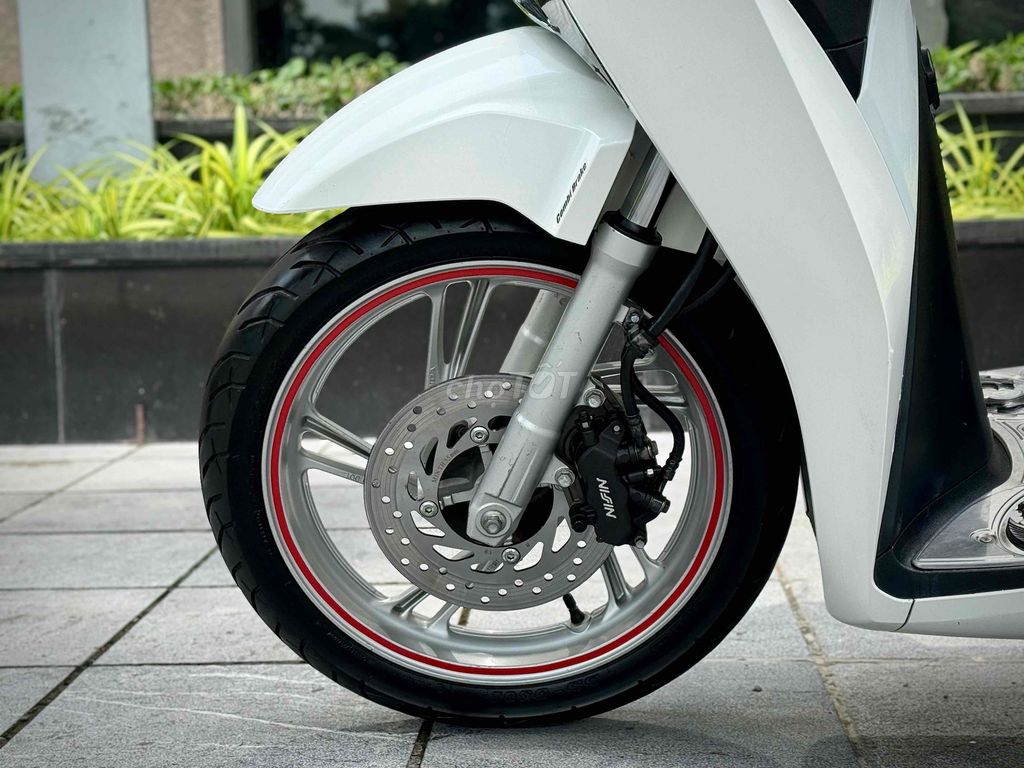 Honda SH125 CBS 2018, белый, оригинал