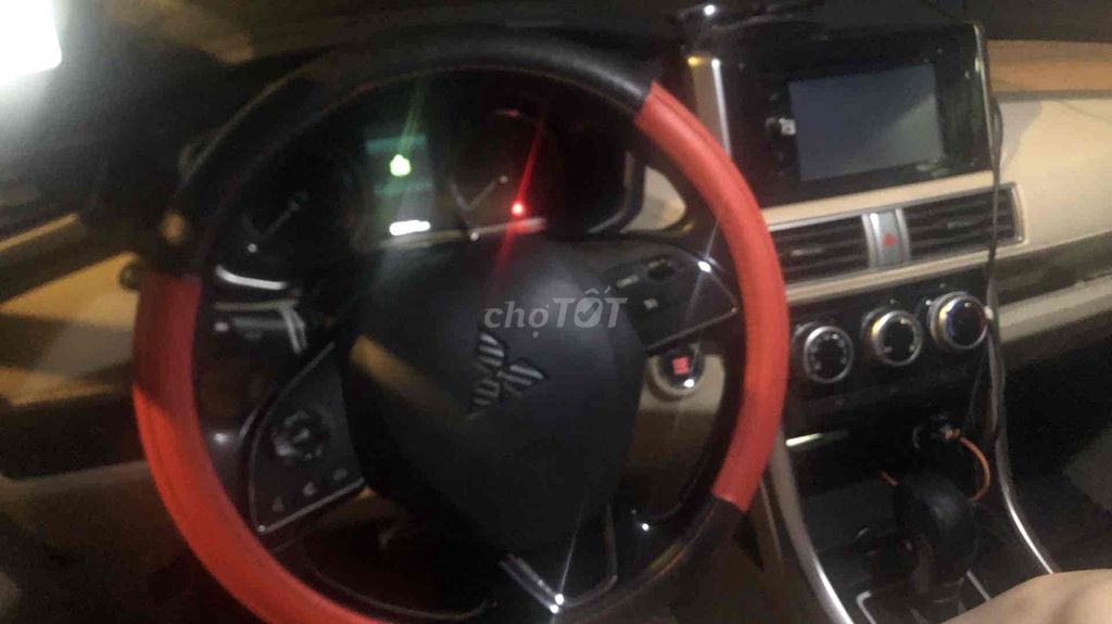 Mitsubishi Xpander 2019 1.5 AT - 83000 km. Mua bán Ô tô tại Quận 4 Tp Hồ Chí Minh được đăng bởi Phuong Meo hình 20