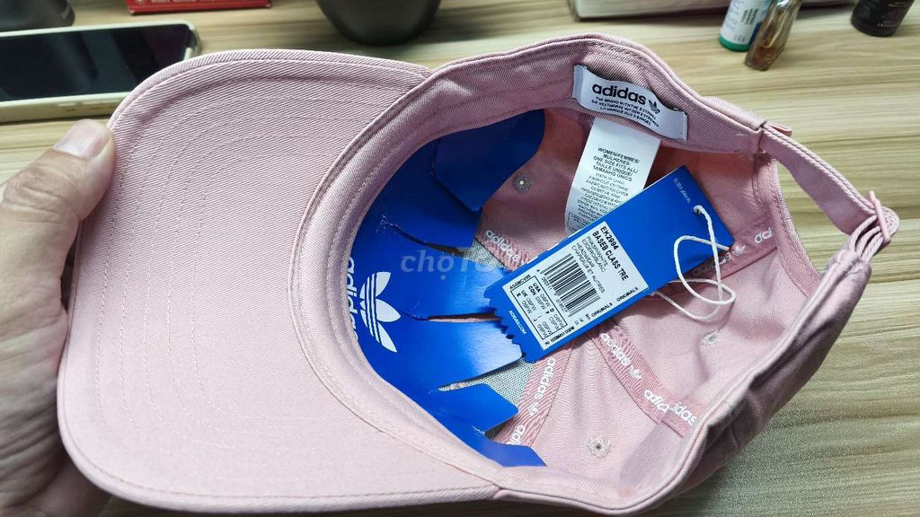 Nón Adidas order về chưa sử dụng !